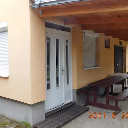 Holiday home Lima Haz Balatonmariafurdo